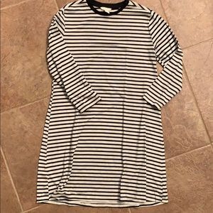 Black and white striped tunic tee. Size large.